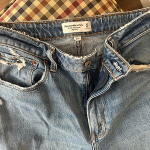 Abercrombie Curve Love High Rise 90s Relaxed Jean